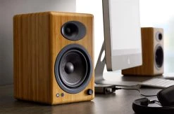 Audioengine Paire D’enceintes D’étagère A5+ Wireless Brun - Cinéma à Domicile + Haut-parleurs Hifi 7 Audioengine Paire D’enceintes D’étagère A5+ Wireless Brun - Cinéma à Domicile + Haut-parleurs Hifi -JBL SHOP unnamed file 1298