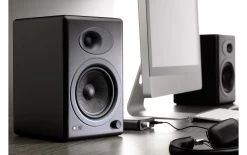 Audioengine Paire D’enceintes D’étagère A5+ Noir - Cinéma à Domicile + Haut-parleurs Hifi -JBL SHOP unnamed file 795